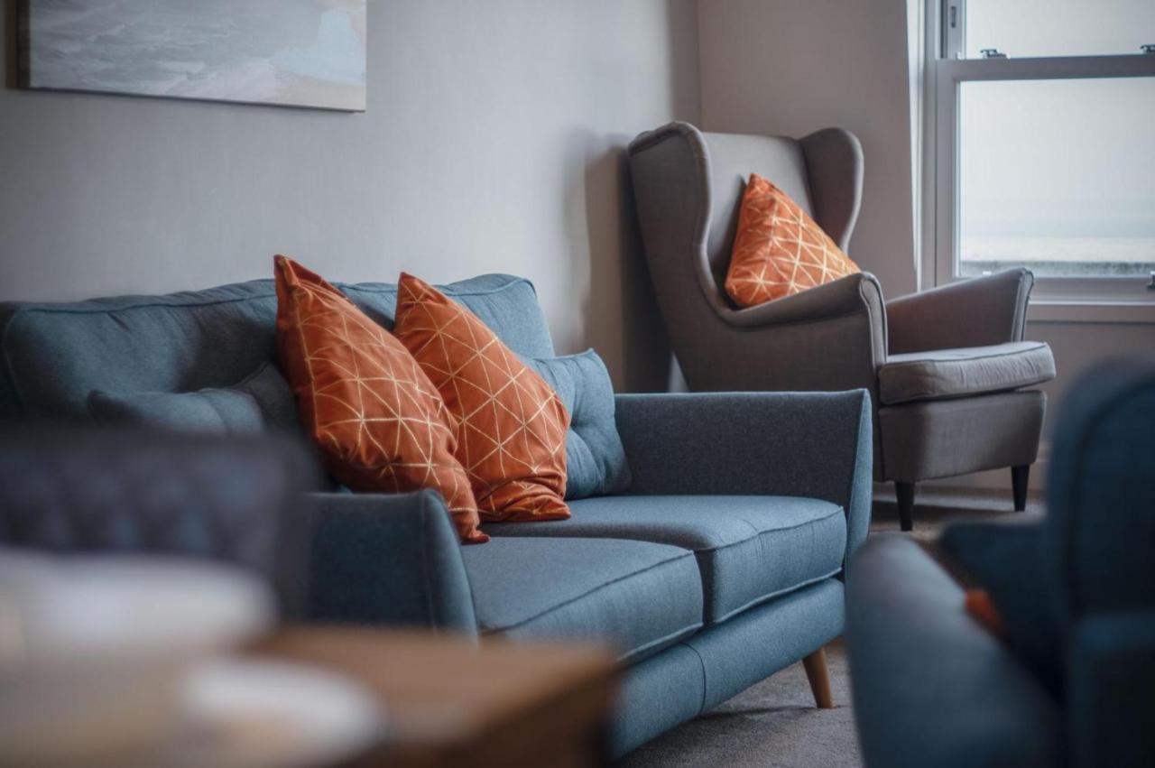 North Beach Heights - 2 Bedroom Penthouse - Tenby Extérieur photo
