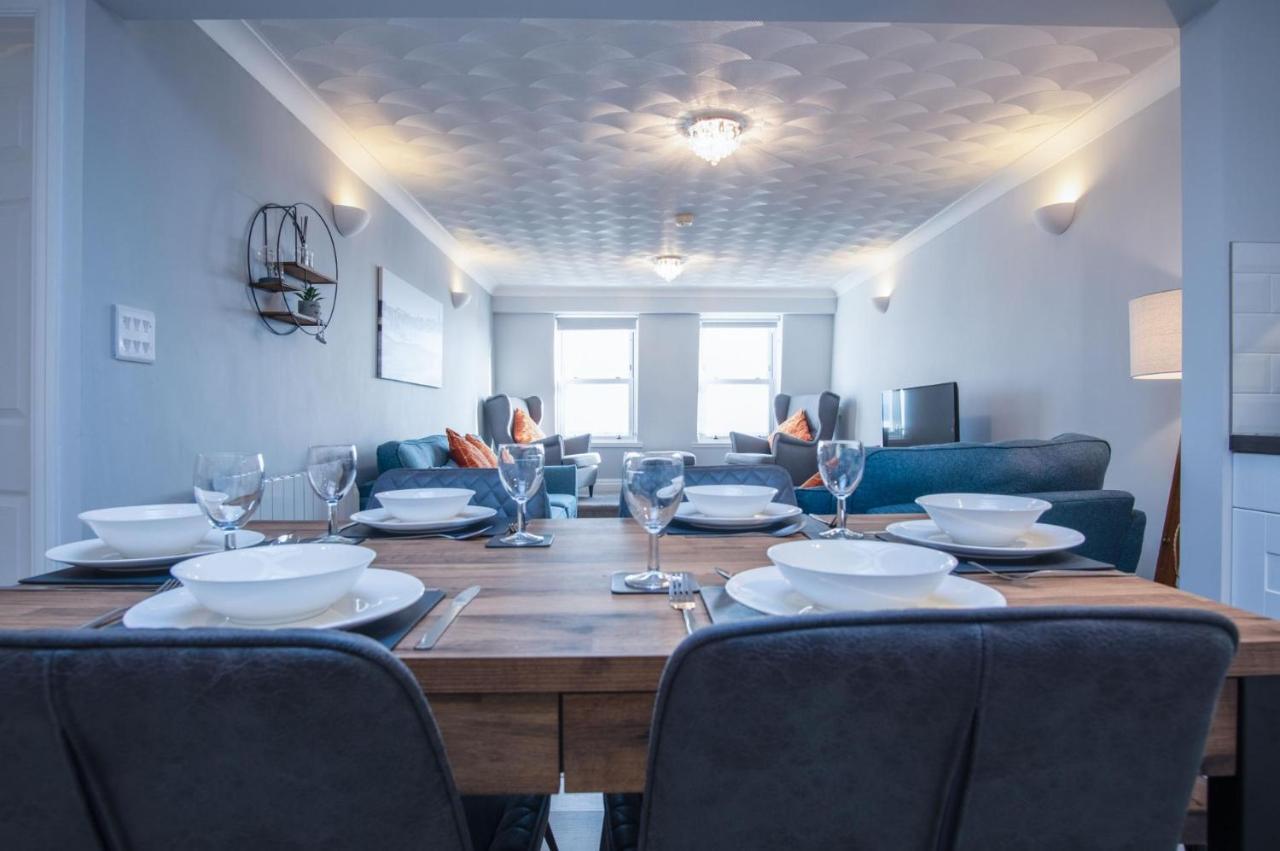North Beach Heights - 2 Bedroom Penthouse - Tenby Extérieur photo