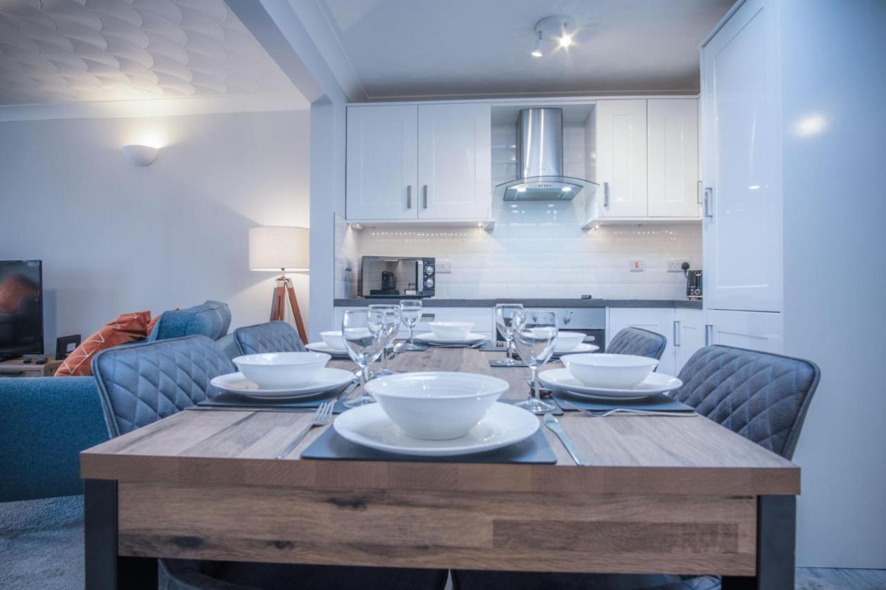 North Beach Heights - 2 Bedroom Penthouse - Tenby Extérieur photo