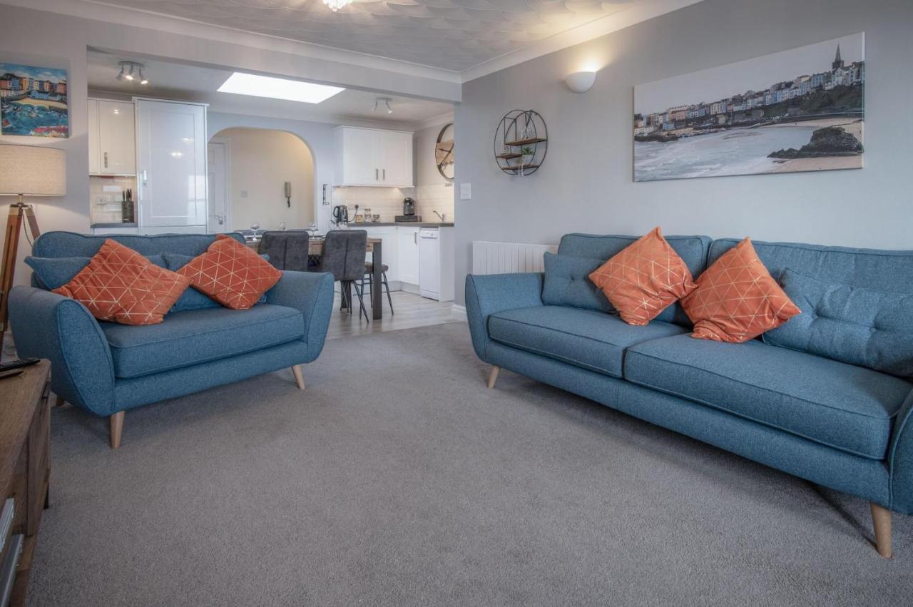 North Beach Heights - 2 Bedroom Penthouse - Tenby Extérieur photo