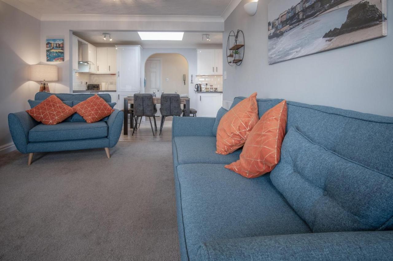 North Beach Heights - 2 Bedroom Penthouse - Tenby Extérieur photo