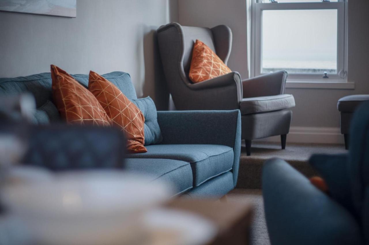 North Beach Heights - 2 Bedroom Penthouse - Tenby Extérieur photo